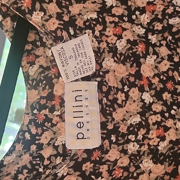 PERFECT FALL DRESS - Picture 5 of 5